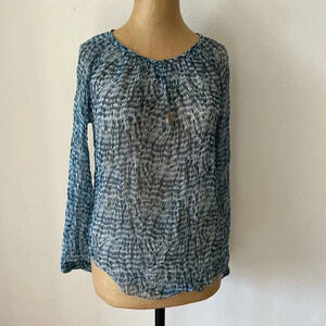 Isabel Marant Etoile FR 36, US 4 sheer blouse 100% silk blue print elastic cuffs